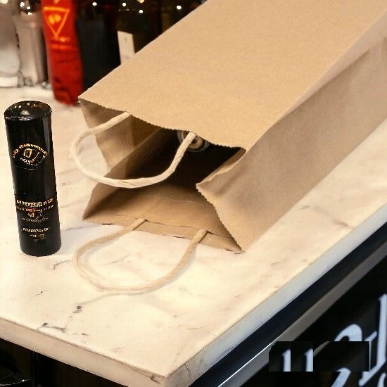 Пакет бумажный PINUS/ Простой крафтовый пакет для бутылки, 12х36х10 см, с короткими витыми ручками